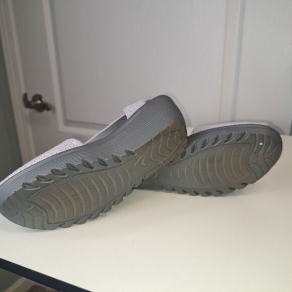 Women's Purple and Gray Lace Comfort Sandals - Picture 6 of 6